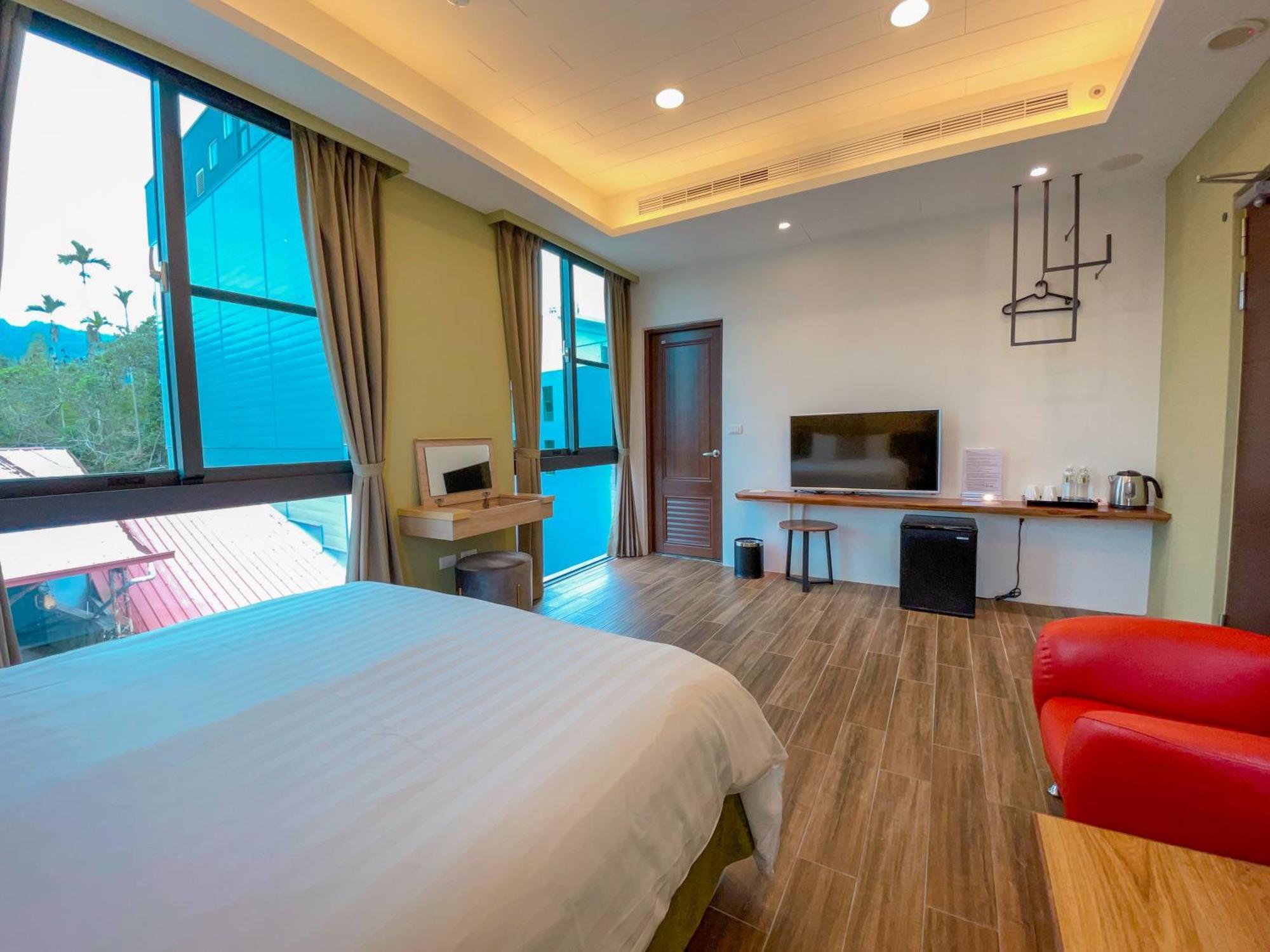 Zhaohong Homestay Yuchi Exterior foto
