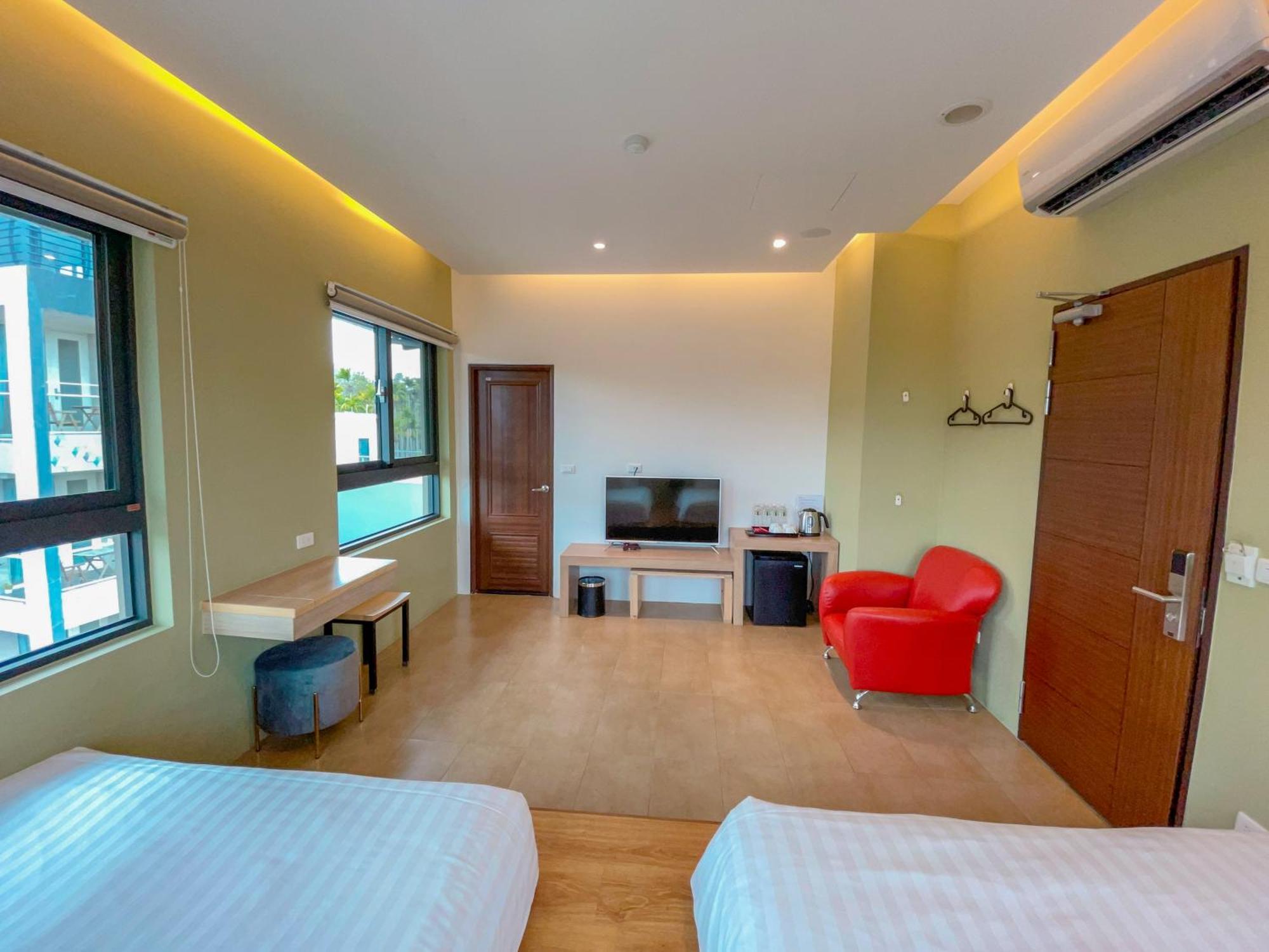 Zhaohong Homestay Yuchi Exterior foto