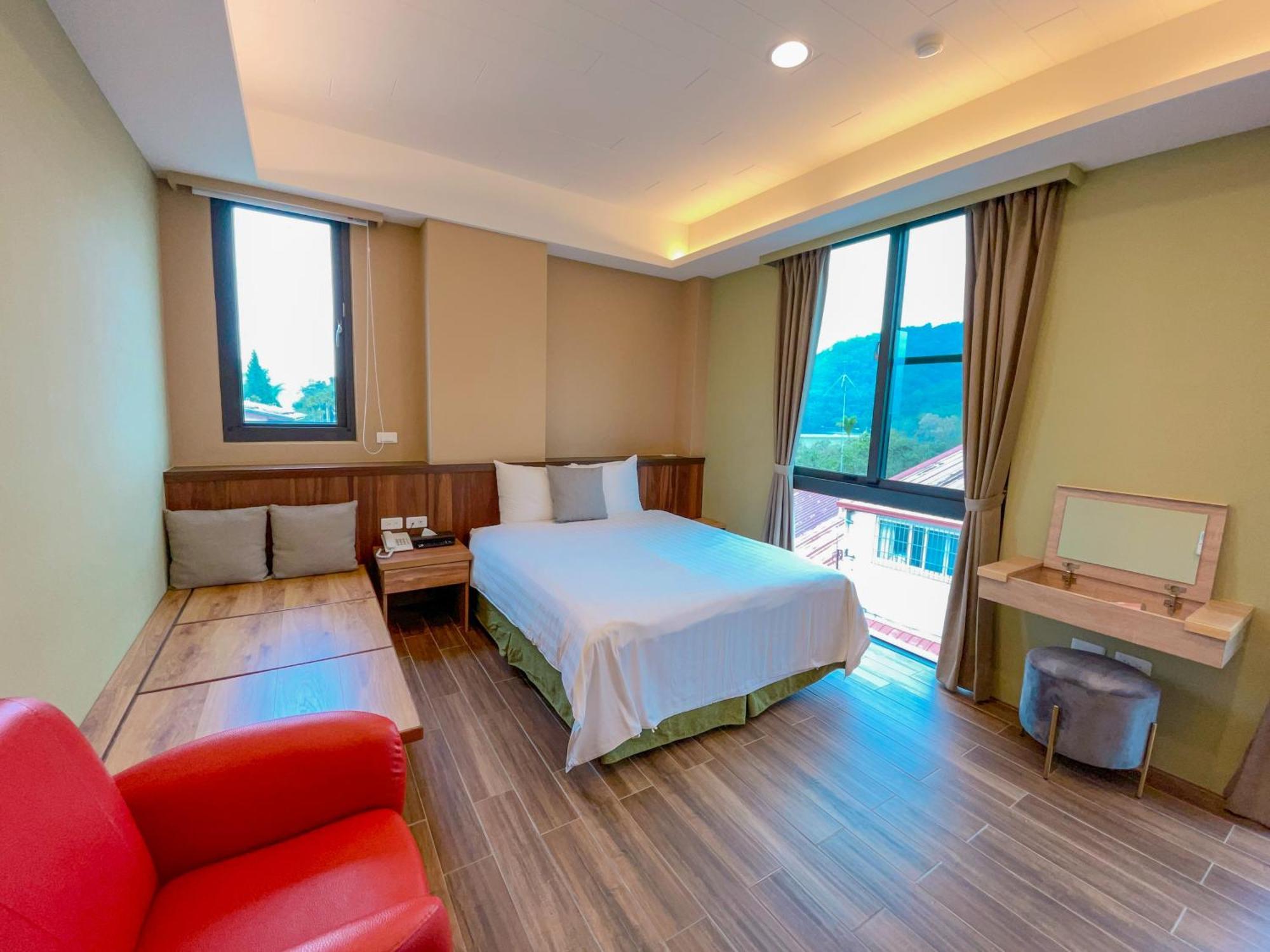 Zhaohong Homestay Yuchi Exterior foto