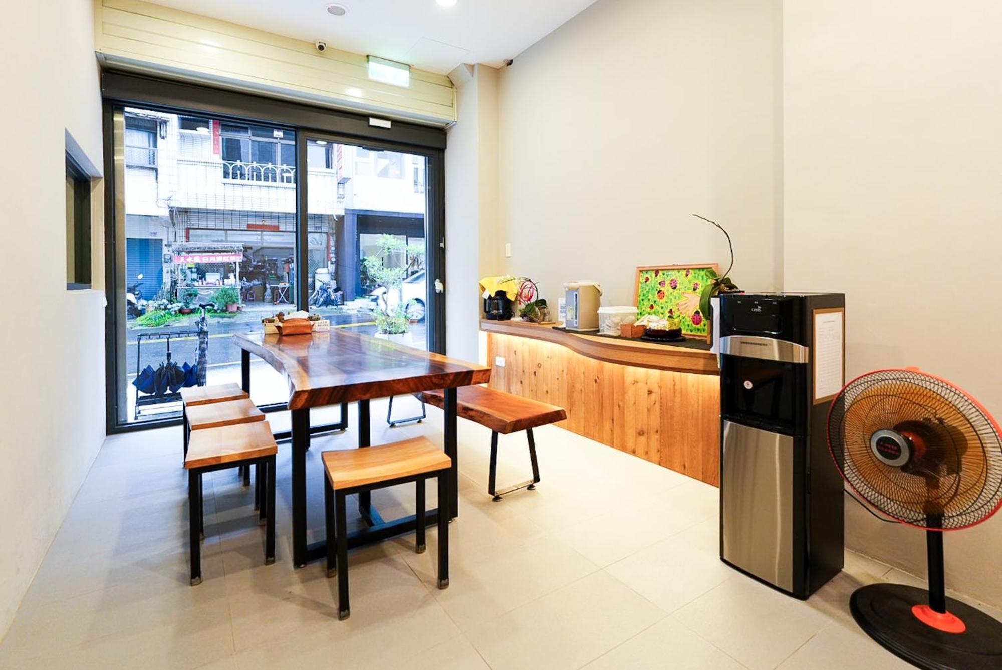 Zhaohong Homestay Yuchi Exterior foto