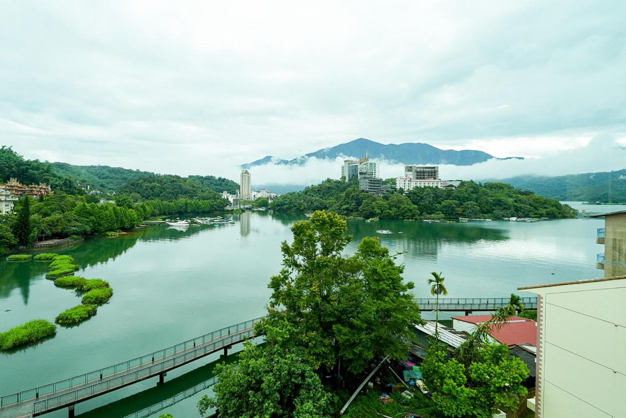 Zhaohong Homestay Yuchi Exterior foto